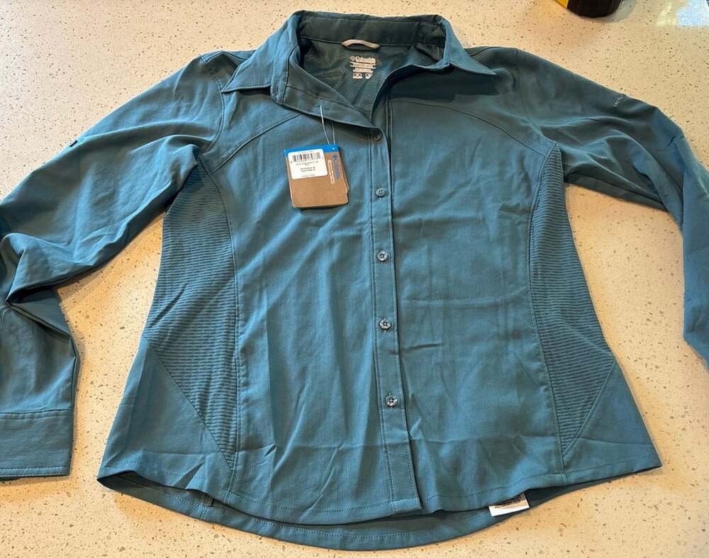 Columbia Omni Shade Shirt Women's M Teal Silver Ridge Stretch Vented Top NWT